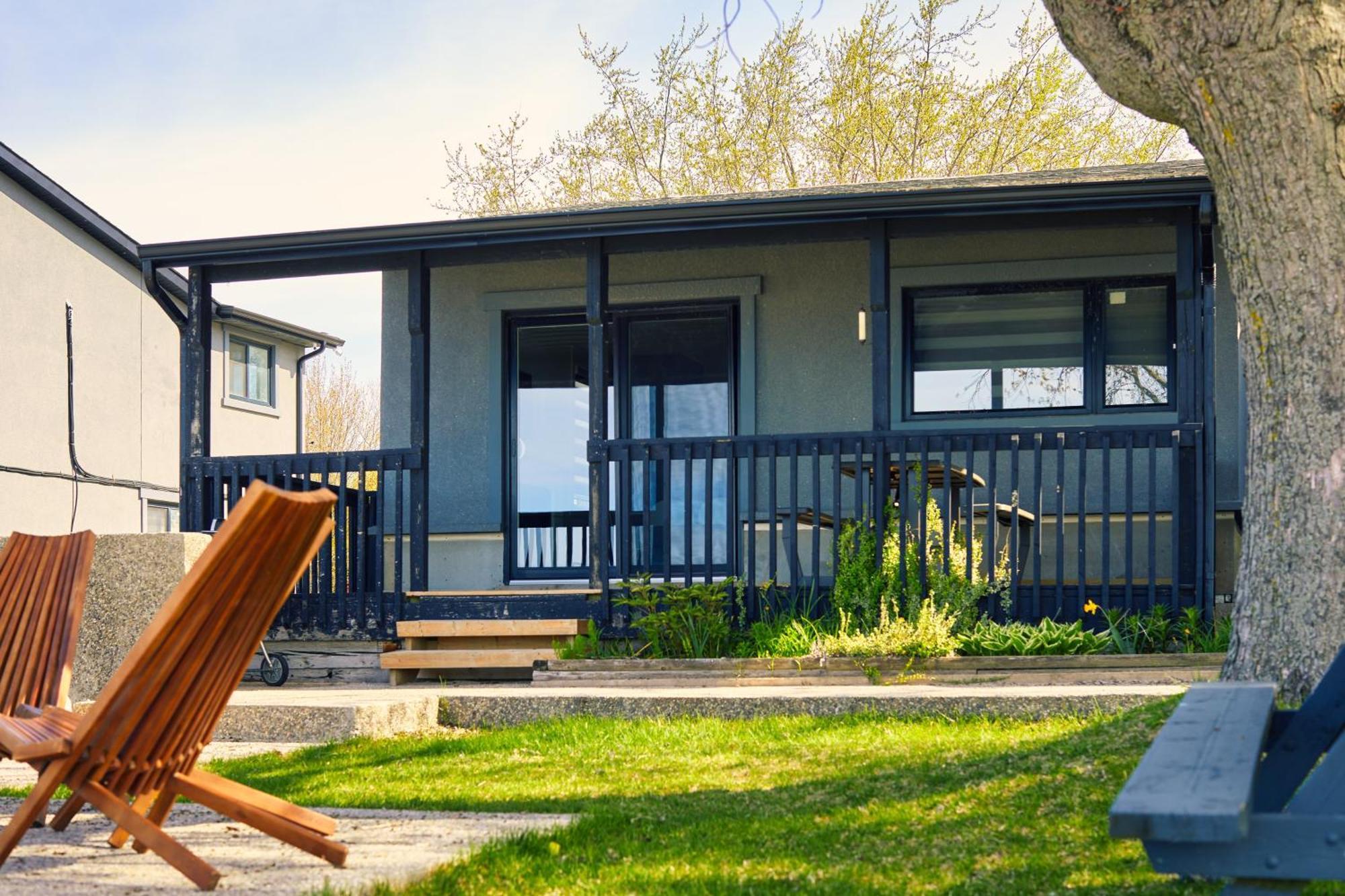 The Long Beach Resort - Beachfront Cottages & Townhouse Suites Wainfleet Ngoại thất bức ảnh